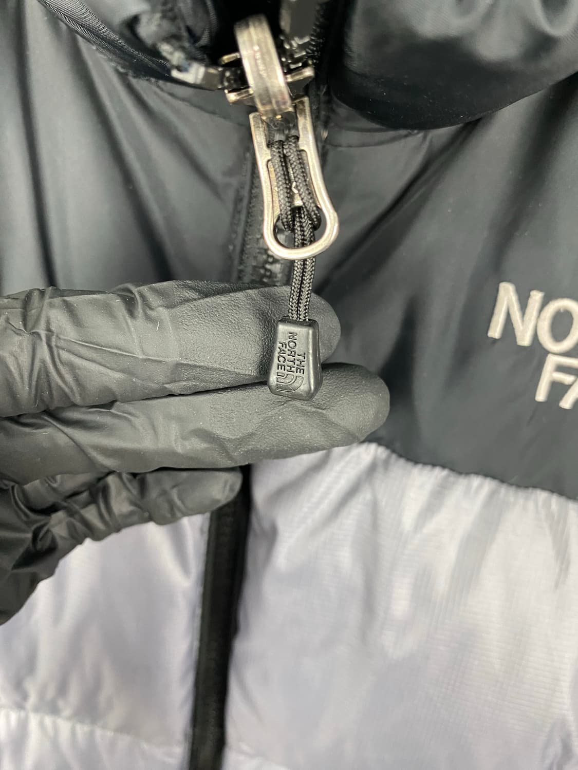 노스페이스 700 눕시 검회 패딩 S 상품이미지3