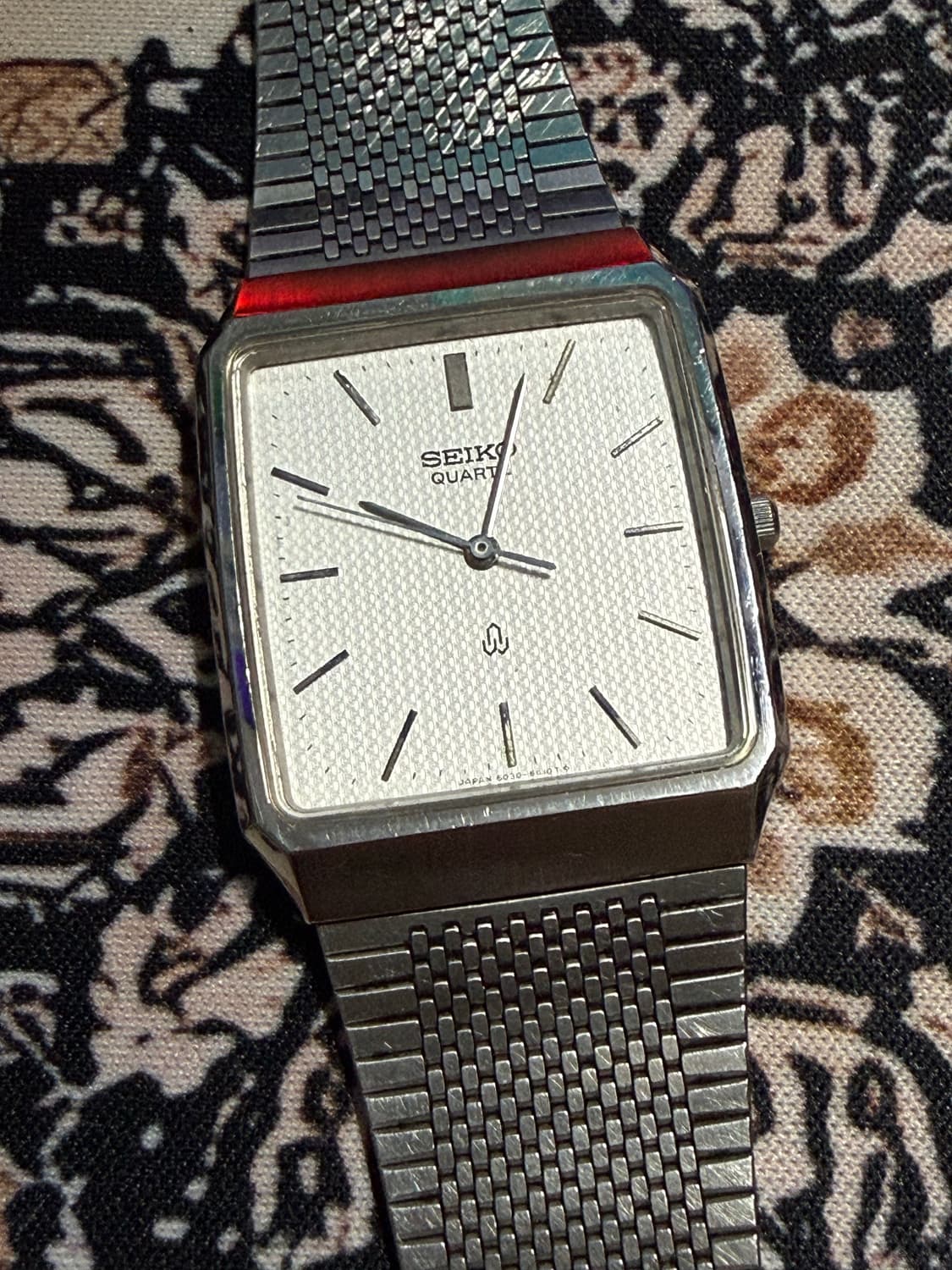 SEIKO 빈티지 쿼츠 시계 상품이미지2