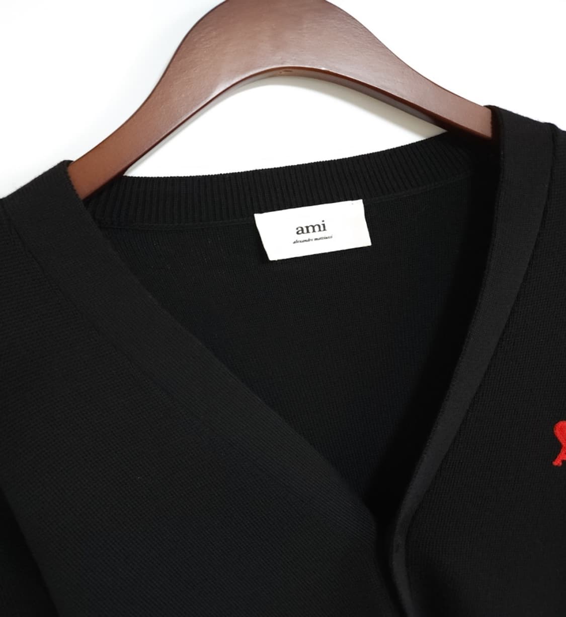 [M] 아미 블랙 스몰 하트자수 가디건 BFHK305 상품이미지2