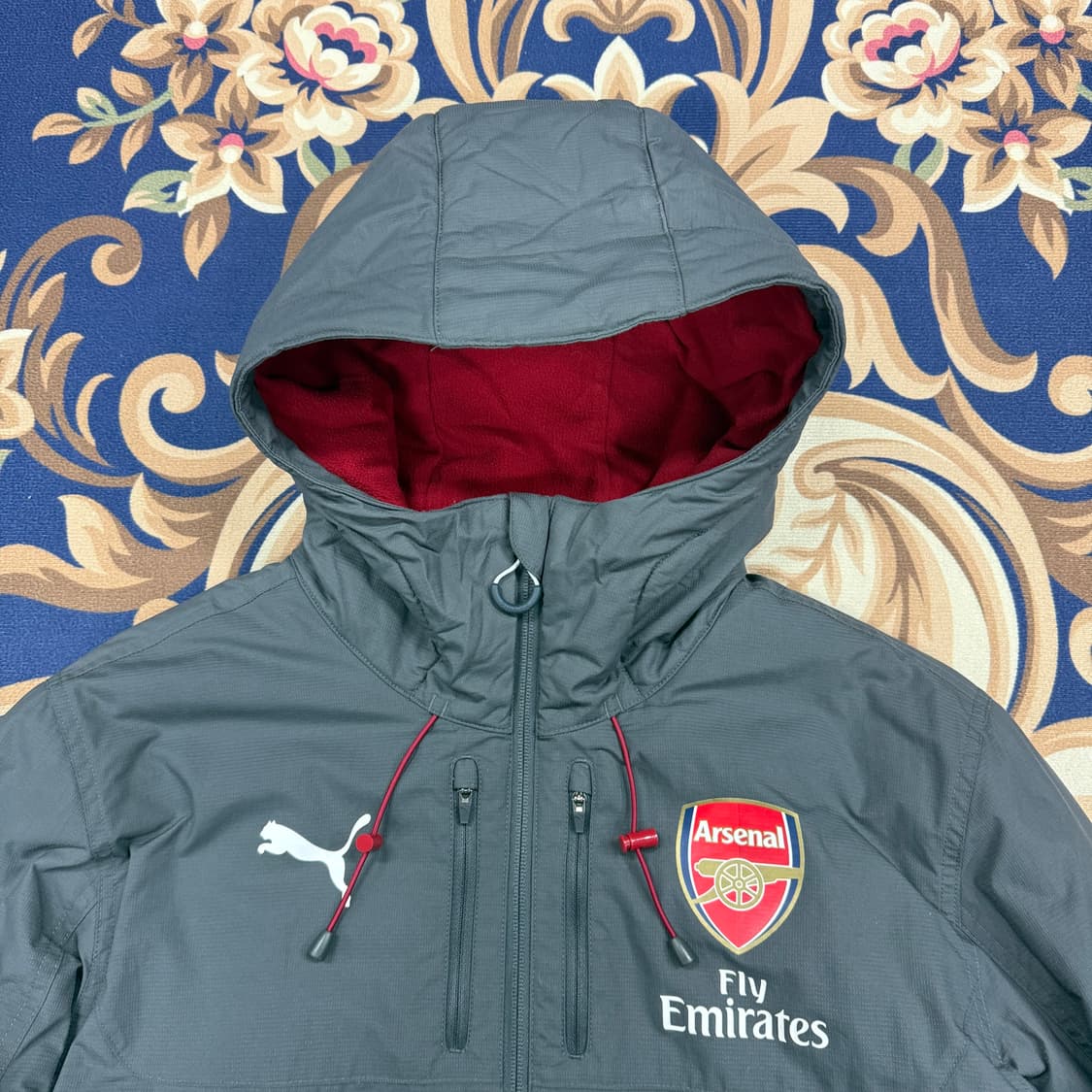 (M)푸마 Puma 아스날 17/18 벤치 코트자켓(차콜,2Way지퍼) 상품이미지2
