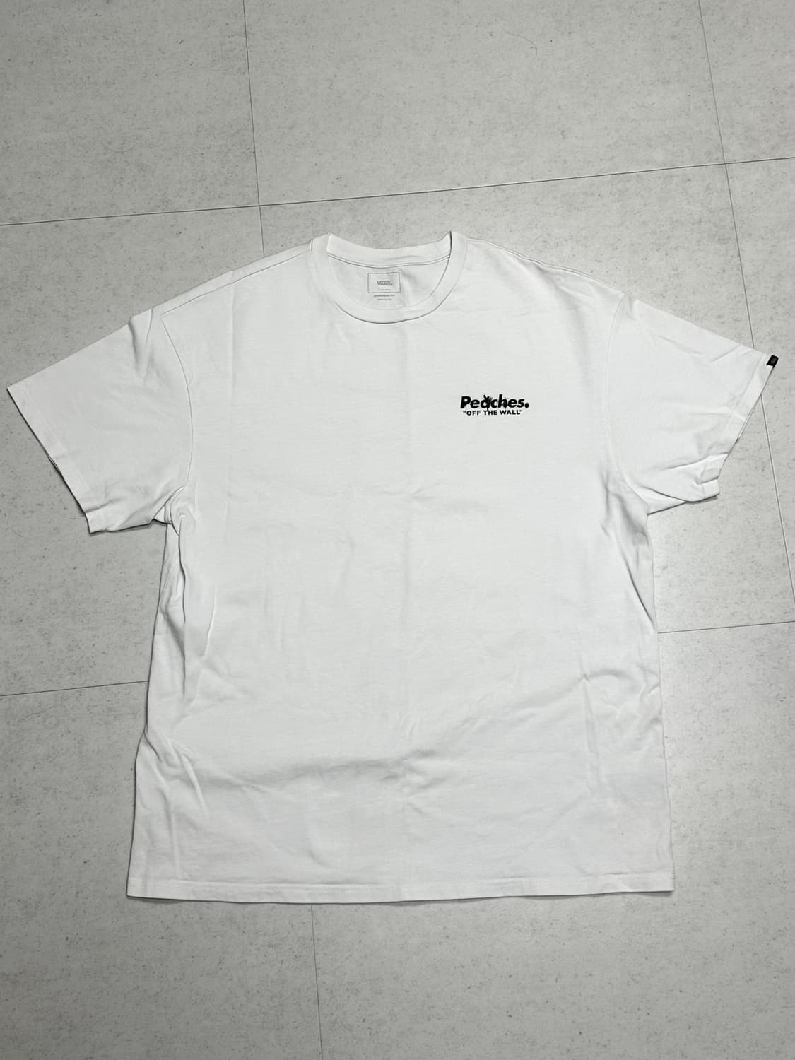 반스 x 피치스 스테이플 숏슬리브 티셔츠 화이트 상품이미지1