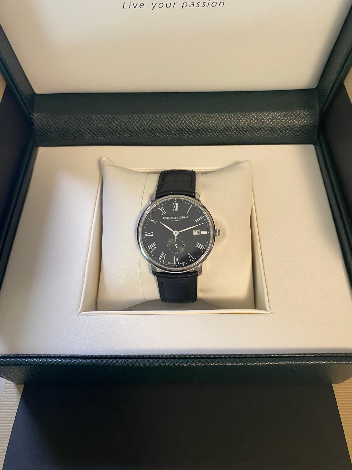 프레드릭 콘스탄트 슬림 쿼츠 상품이미지1