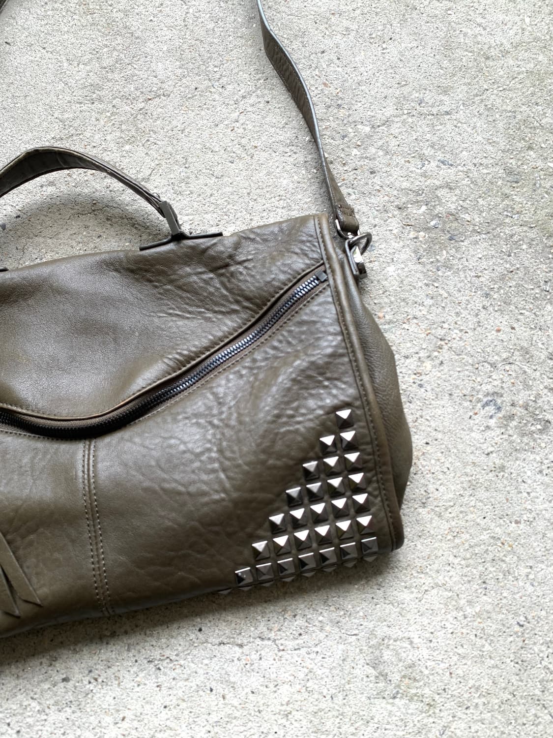 Stud detail messenger should bag  상품이미지3