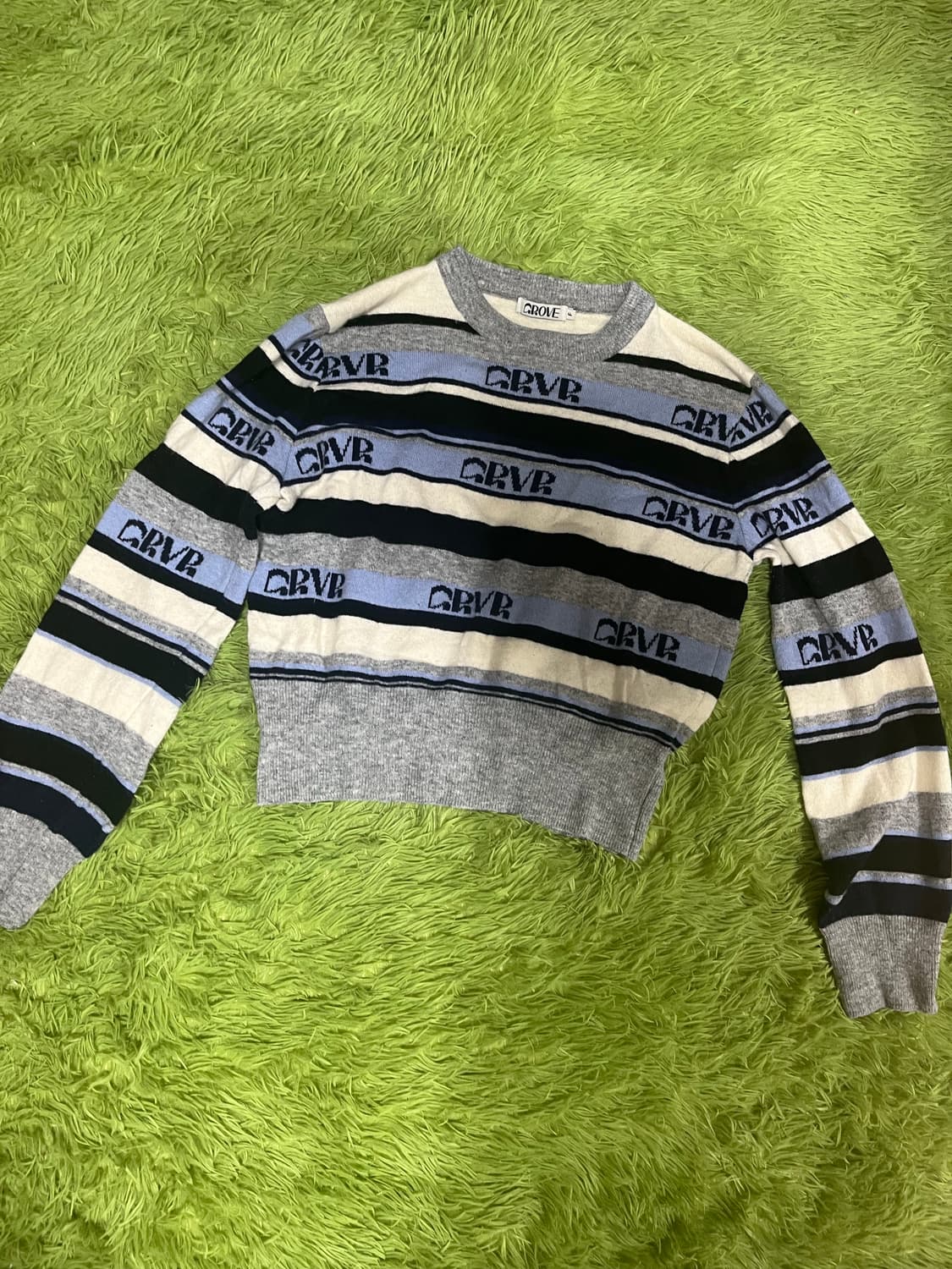 그로브 스트라이프 패턴 니트 상품이미지1