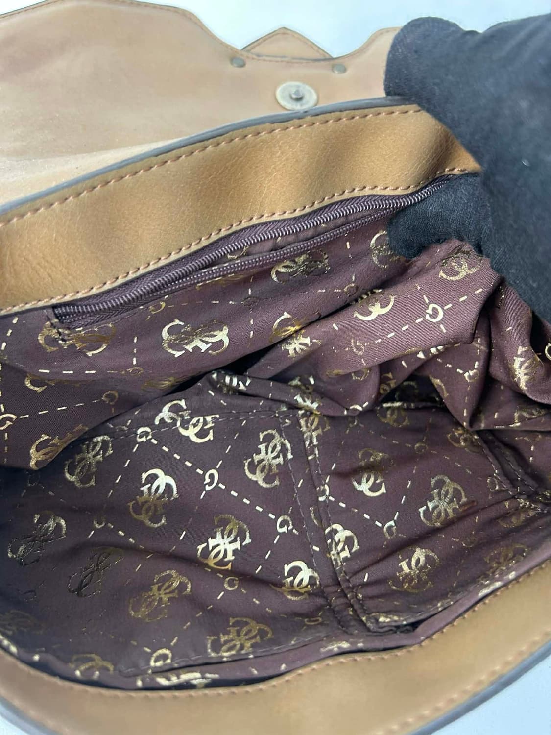 빈티지 게스 Y2k 스터드 링 버클 플랩 토트 숄더백 상품이미지6