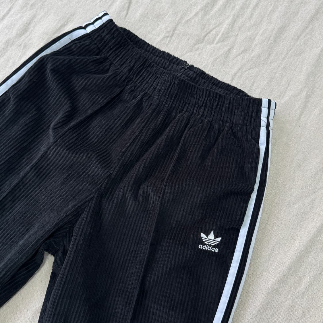 아디다스 골덴 코듀로이 플레어 부츠컷 팬츠 L 상품이미지2