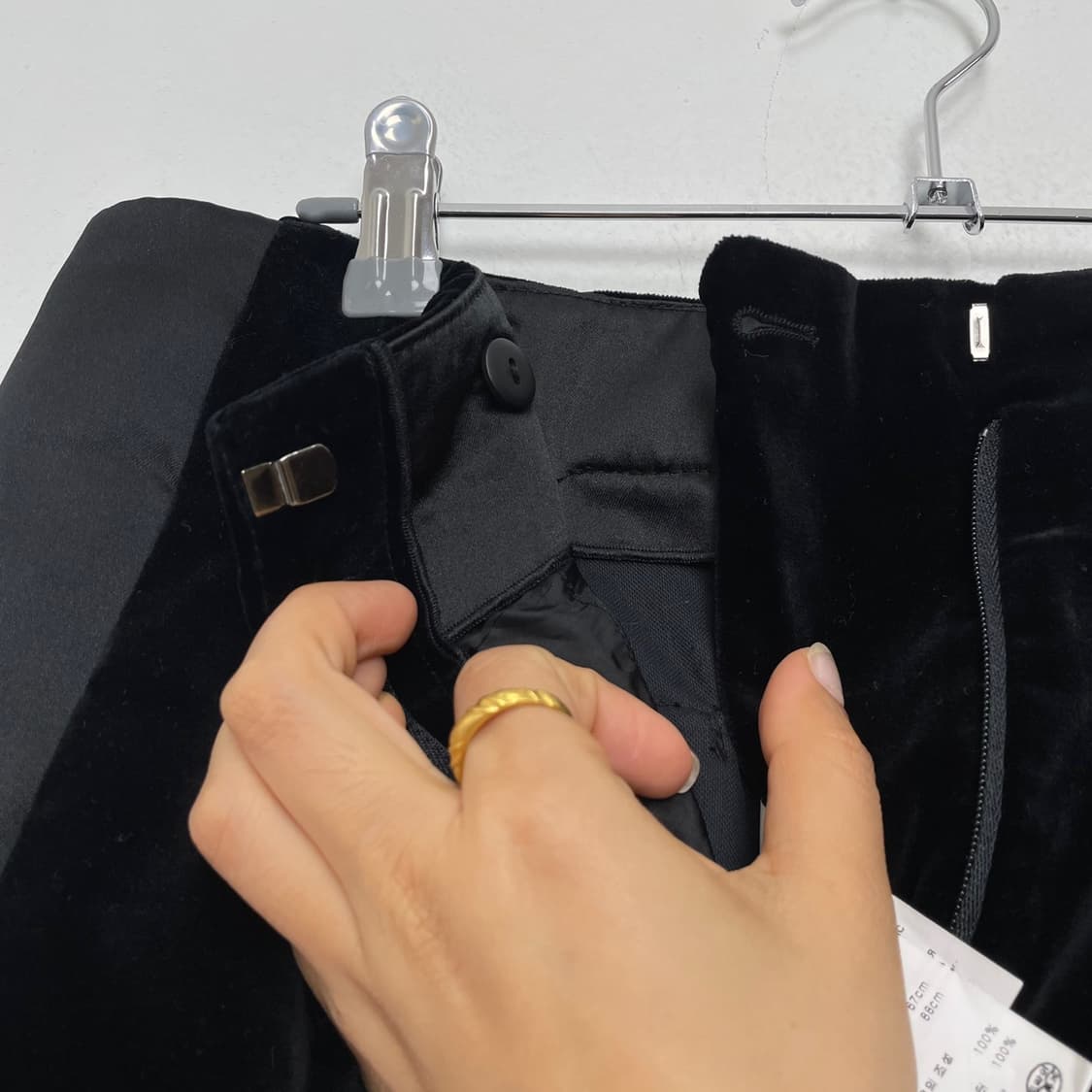 엠포리오 아르마니 블랙 벨벳 사이드라인 9부 와이드 슬랙스 40 상품이미지5