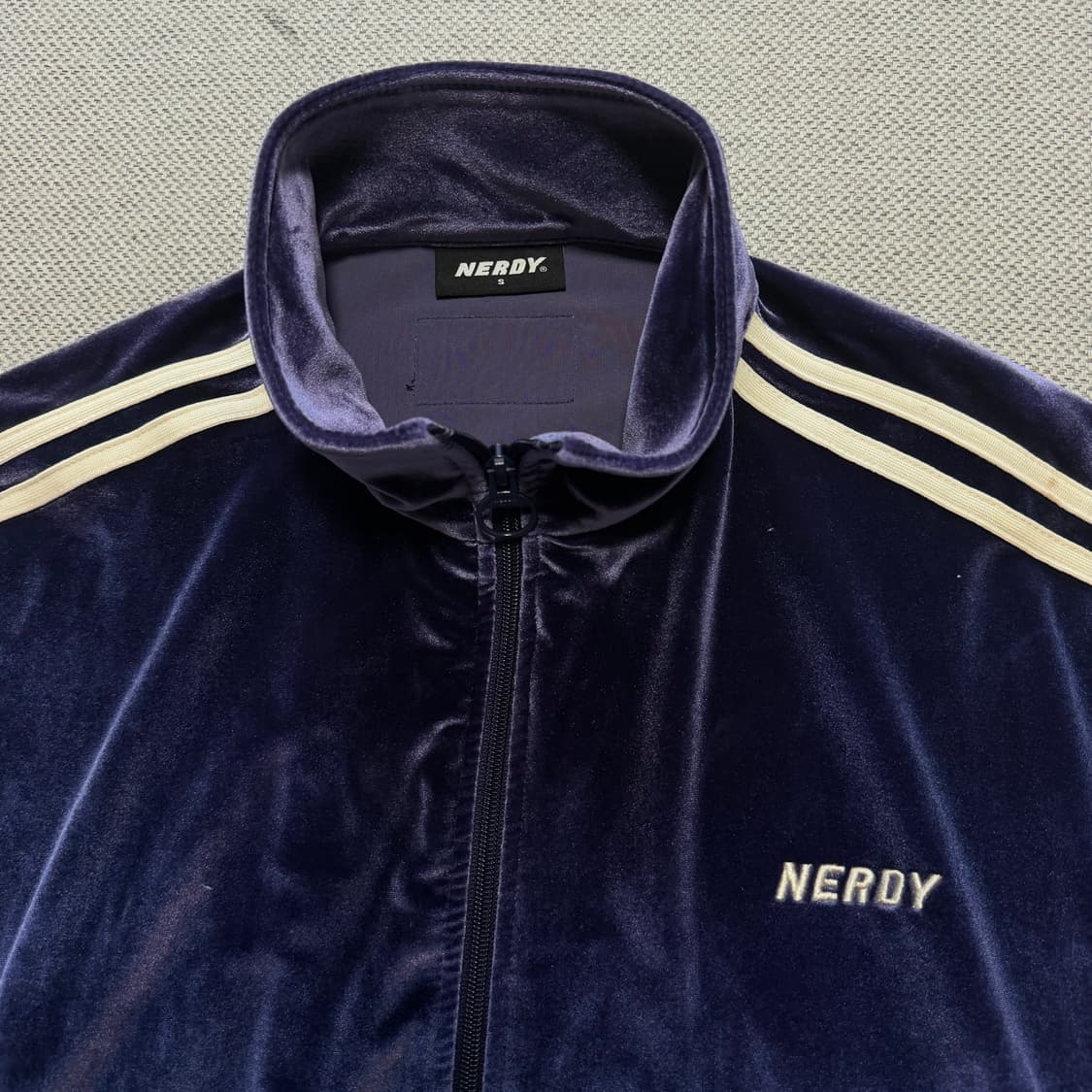 NERDY 널디 벨벳 트랙탑 상품이미지2
