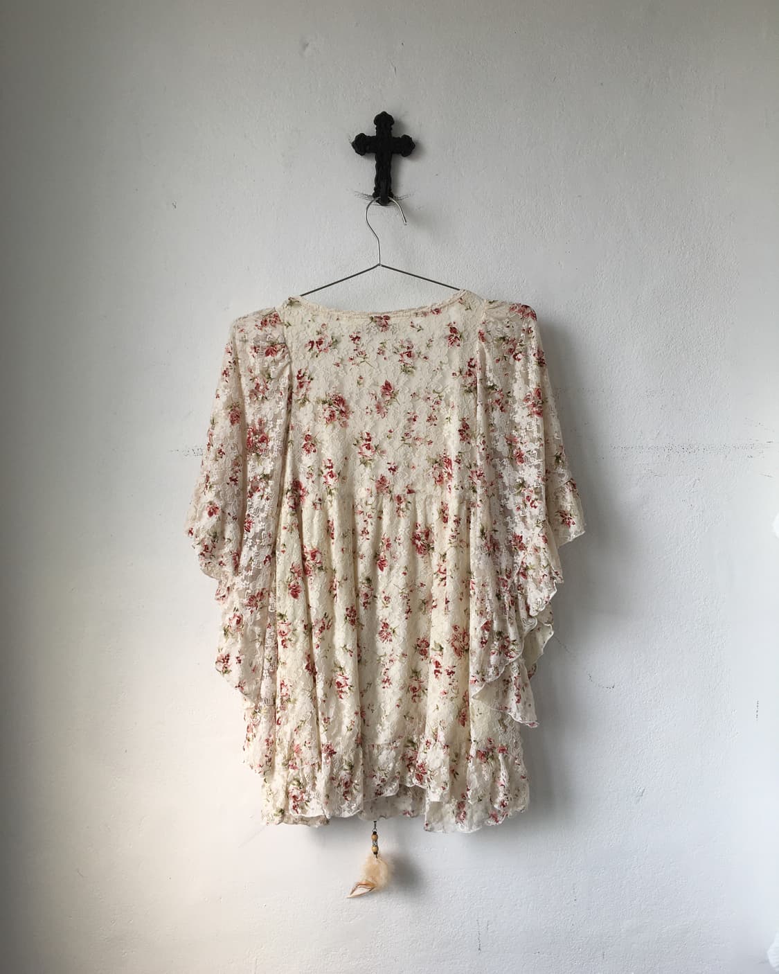 Flower pattern feather point cape top 상품이미지3