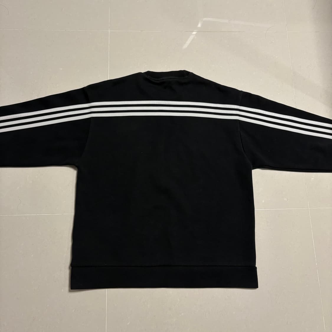 정품 아디다스 삼선 백 스트라이프 긴팔 크루 맨투맨 블랙 상품이미지6