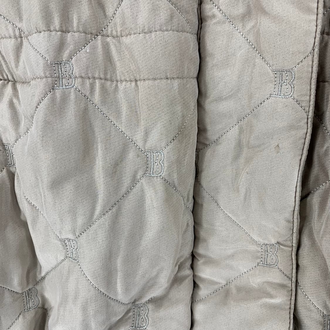 발망 로고 퀄팅 푸퍼패딩 상품이미지8