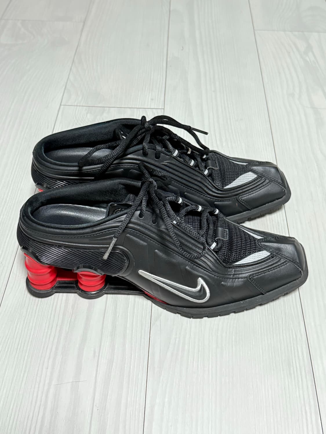 Nike x Martine Rose Shox MR4 Black (250) 상품이미지6