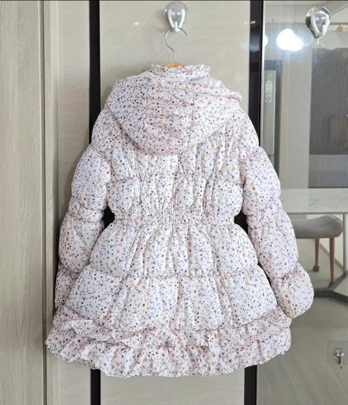 여아 140사이즈 페리미츠 잔꽃롱패딩 상품이미지2