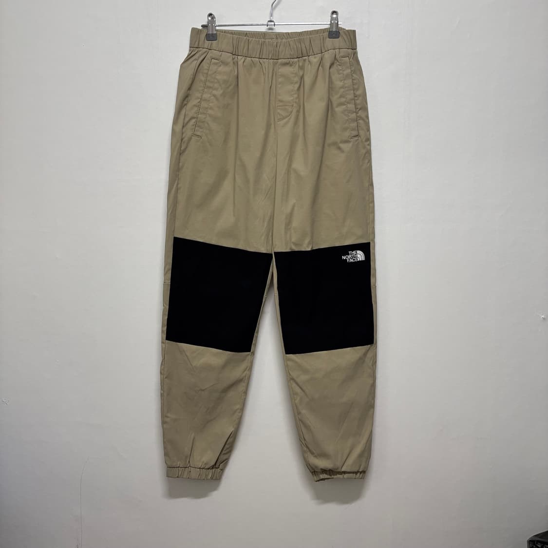 노스페이스 베이지 데날리 윈드팬츠 상품이미지1