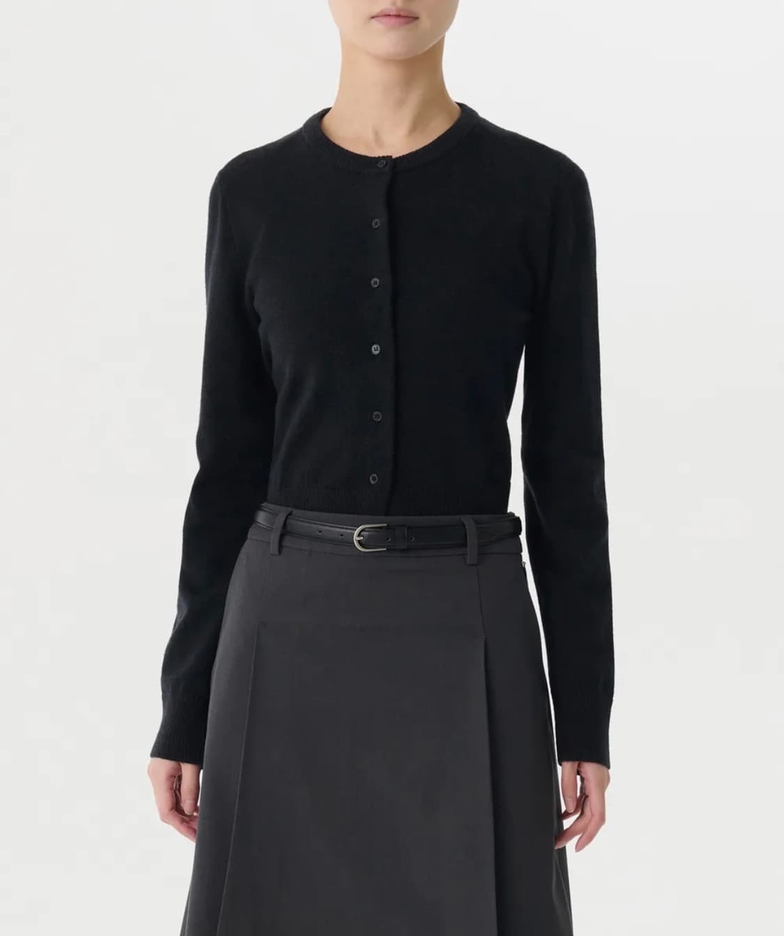 무신사 스탠다드 우먼즈 에센셜 라운드 넥 가디건 상품이미지1