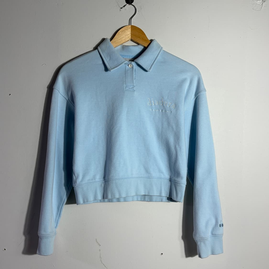 디아도라 스카이블루 카라 맨투맨 (무료배송) 상품이미지1