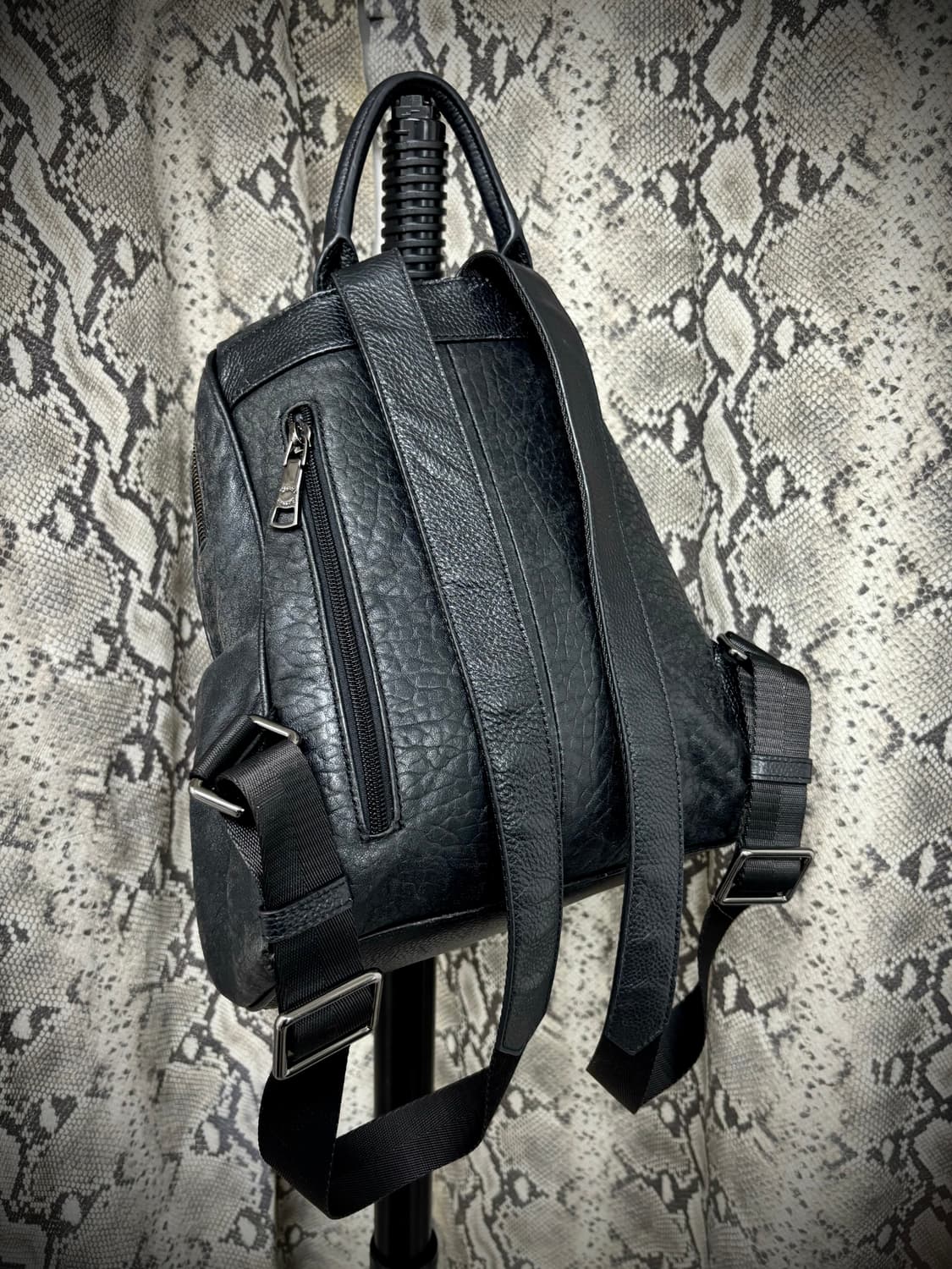 [Minimal Y2K] Cubic Logo Detail Leather  상품이미지7