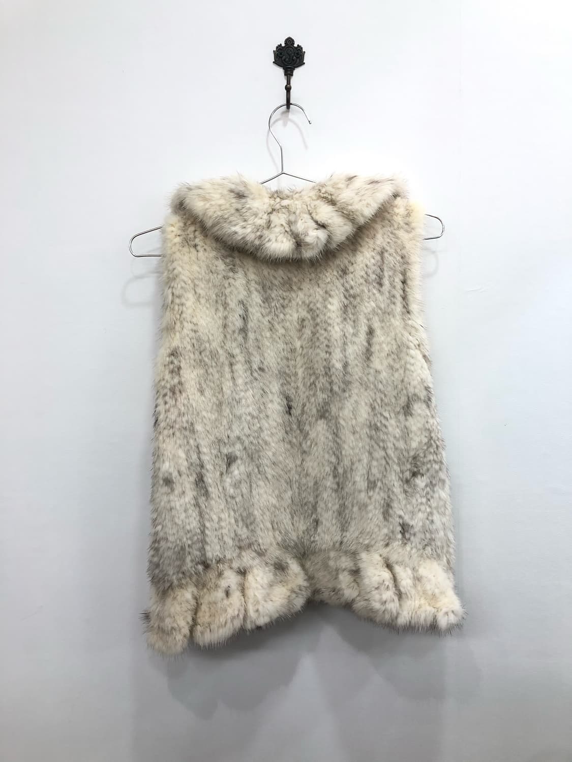 ivory front trim real fur vest 상품이미지2
