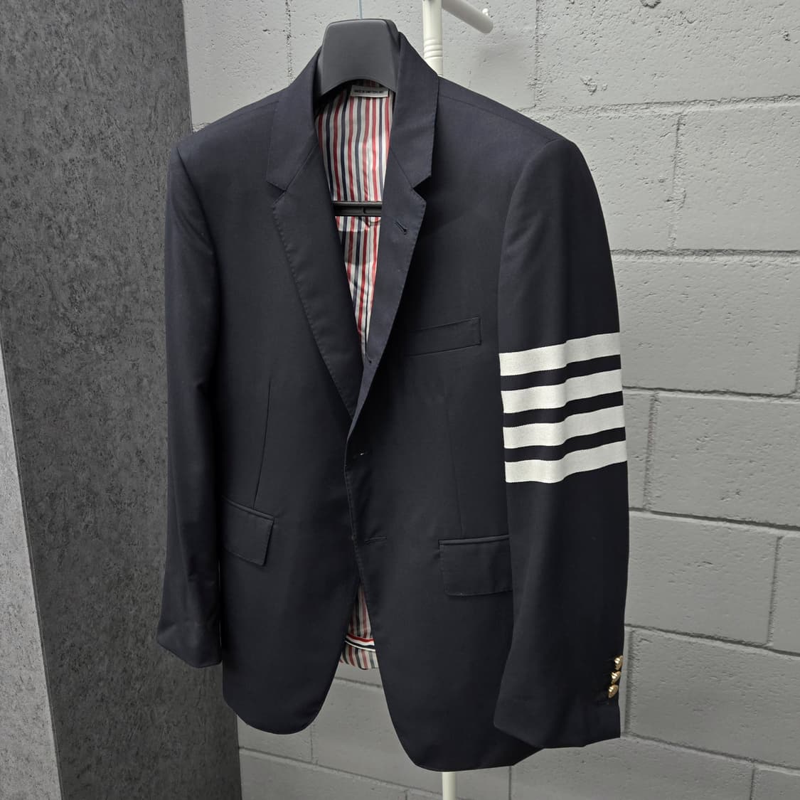 백화점판 / 톰브라운 4BAR 금장 울 블레이저 슬랙스 수트 셋업 1 상품이미지2