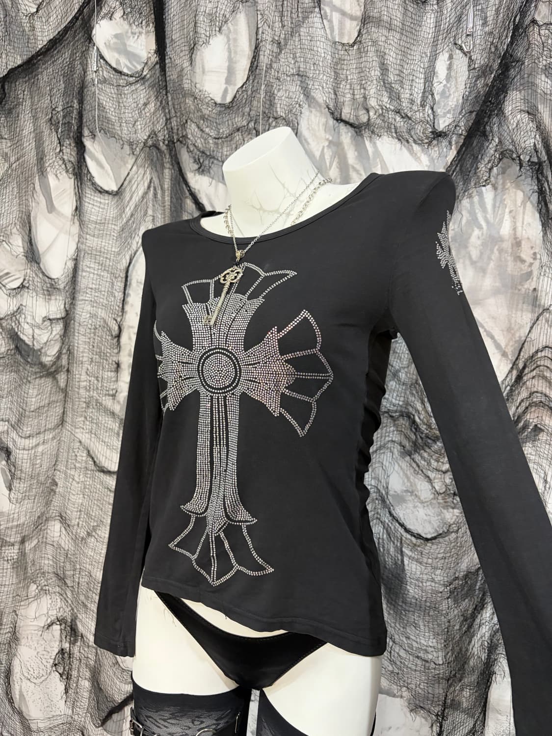 Gothic cubic cross back damage sleeve 상품이미지9