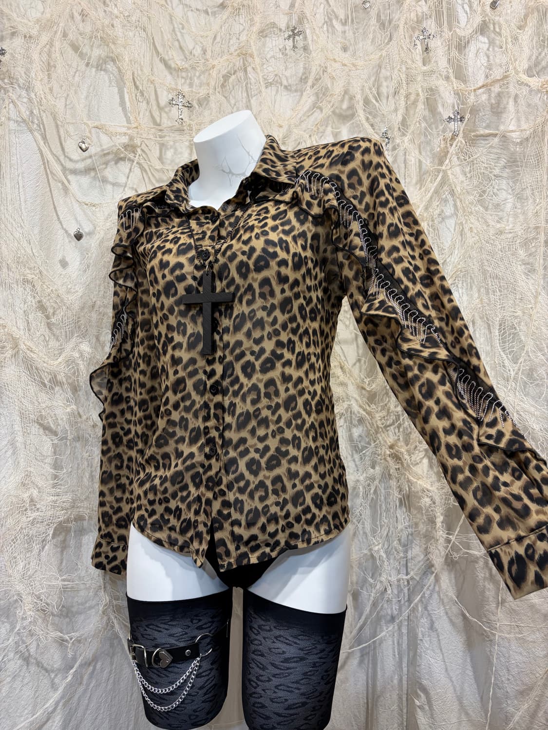 Leopard See-through chain trim shirt  상품이미지6