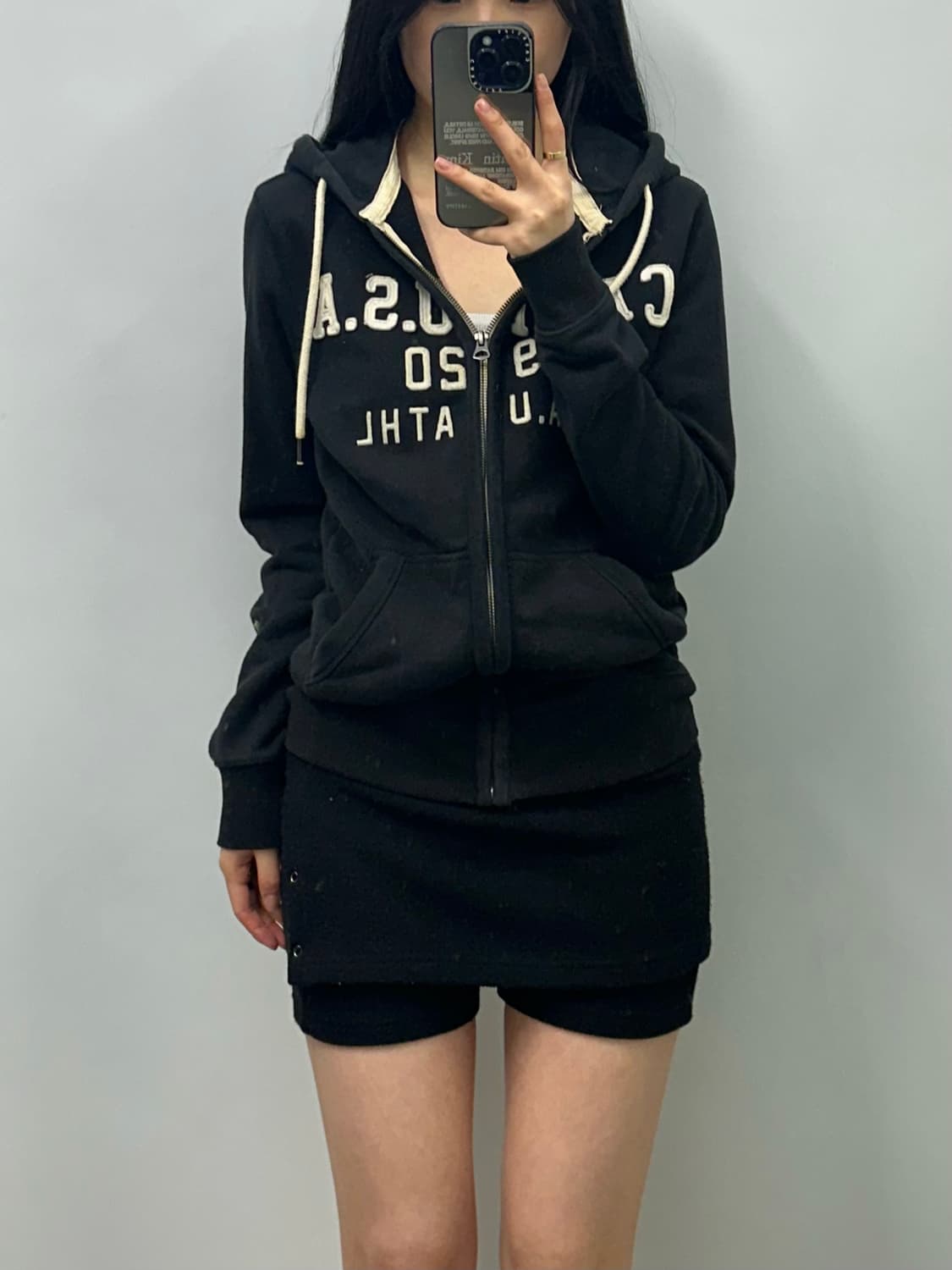 후아유 y2k 와투케 블랙 후드집업 상품이미지1