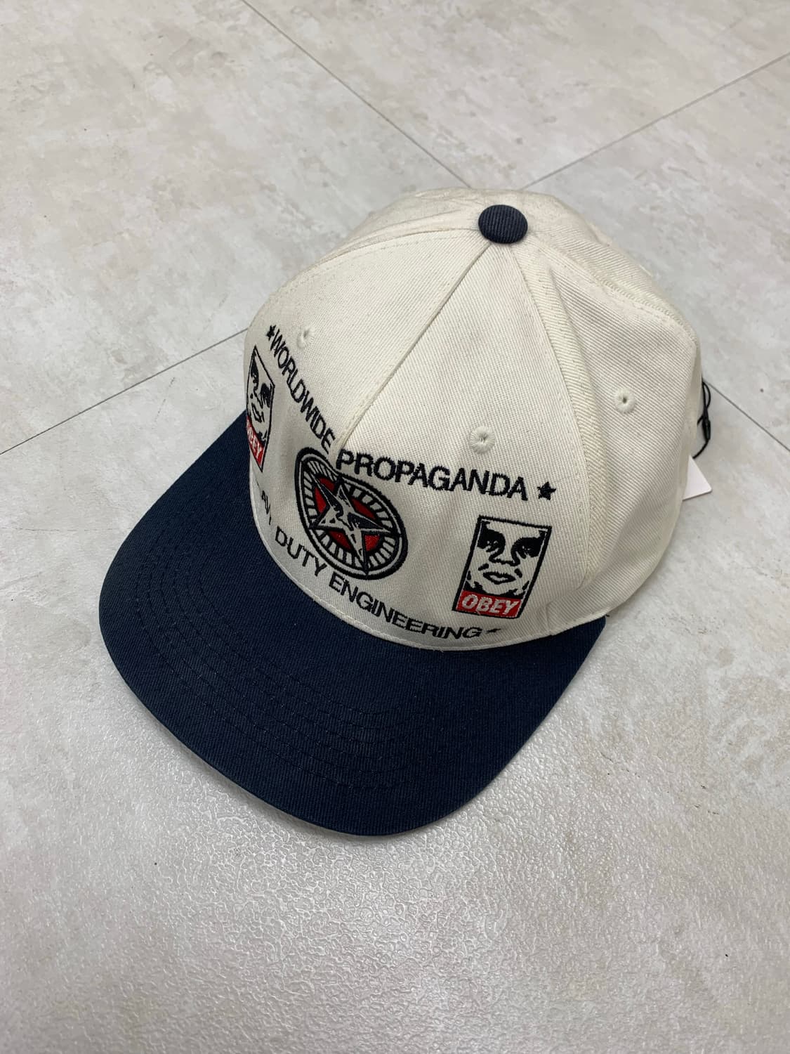 오베이 화이트 네이비 일자 볼캡 #294 상품이미지1