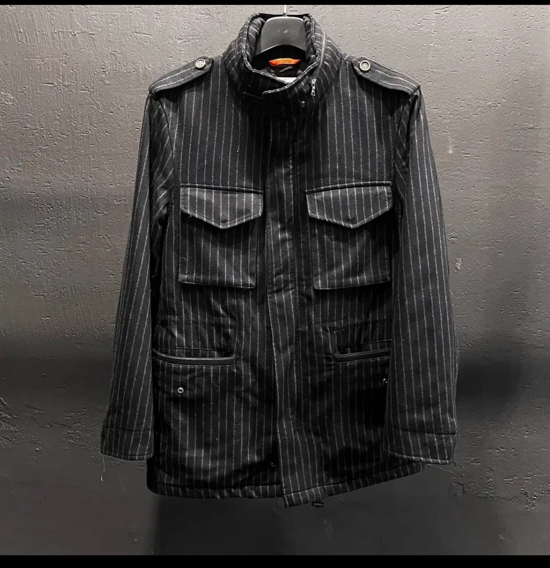 폴스미스  블랙 투포켓 스트라이프 패턴 디테일 하이넥 미디 울코트 상품이미지1