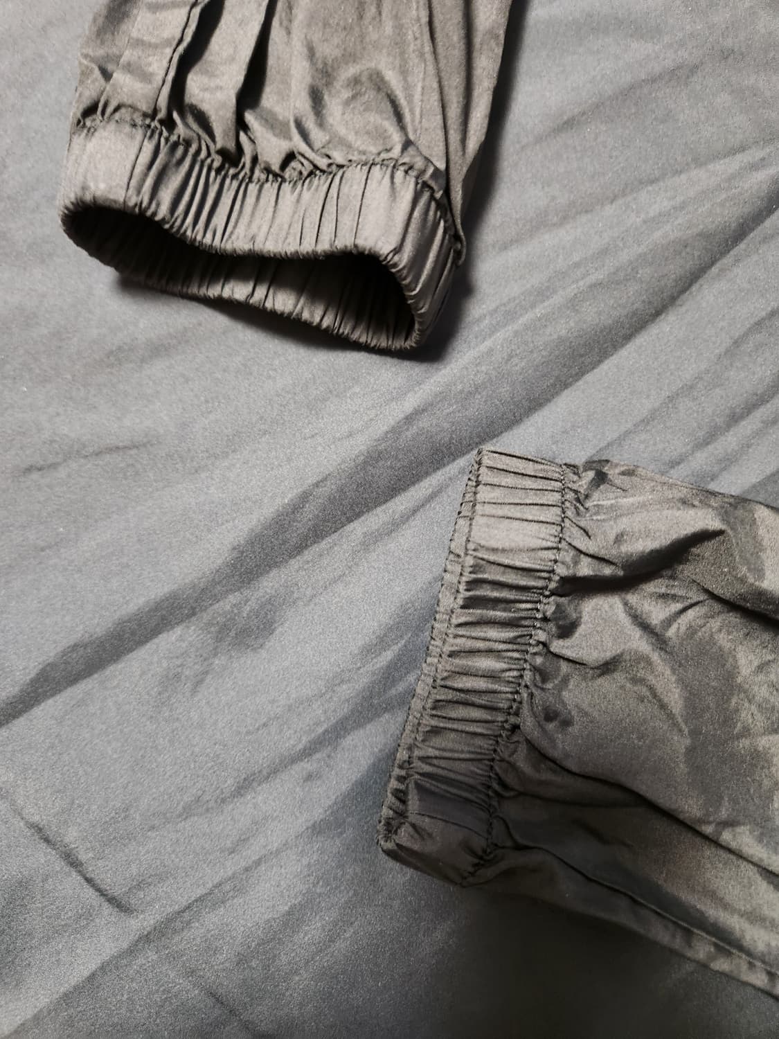 험멜 바람막이 풀오버 블랙 우븐 아노락 L~XL

사이즈 2xl인데 생각 상품이미지4