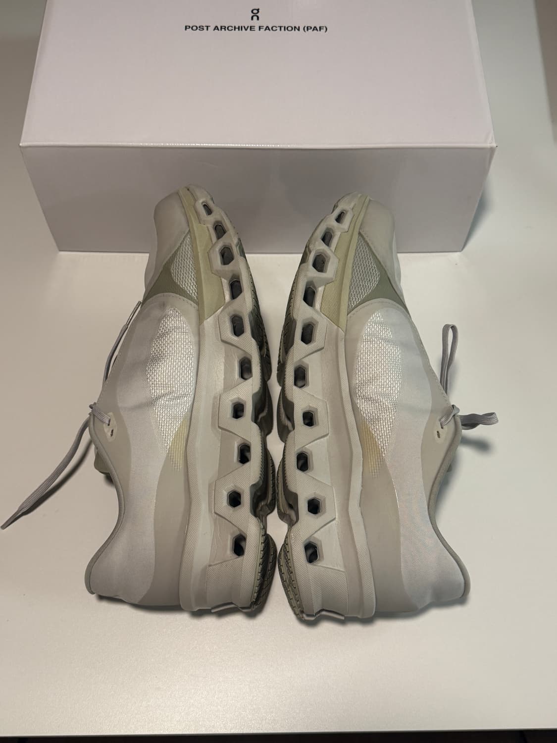 PAF x ON / 파프 온러닝 클라우드몬스터2 문더스트초크 300 상품이미지6