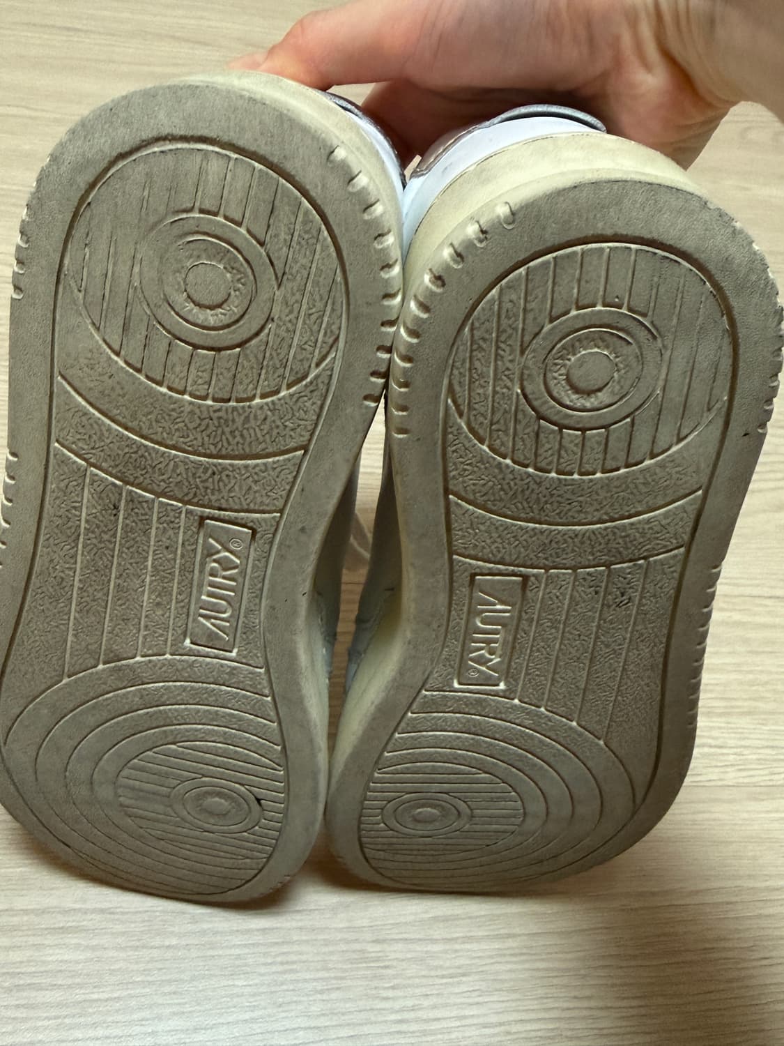 오트리 메달리스트 골드 40사이즈 상품이미지3