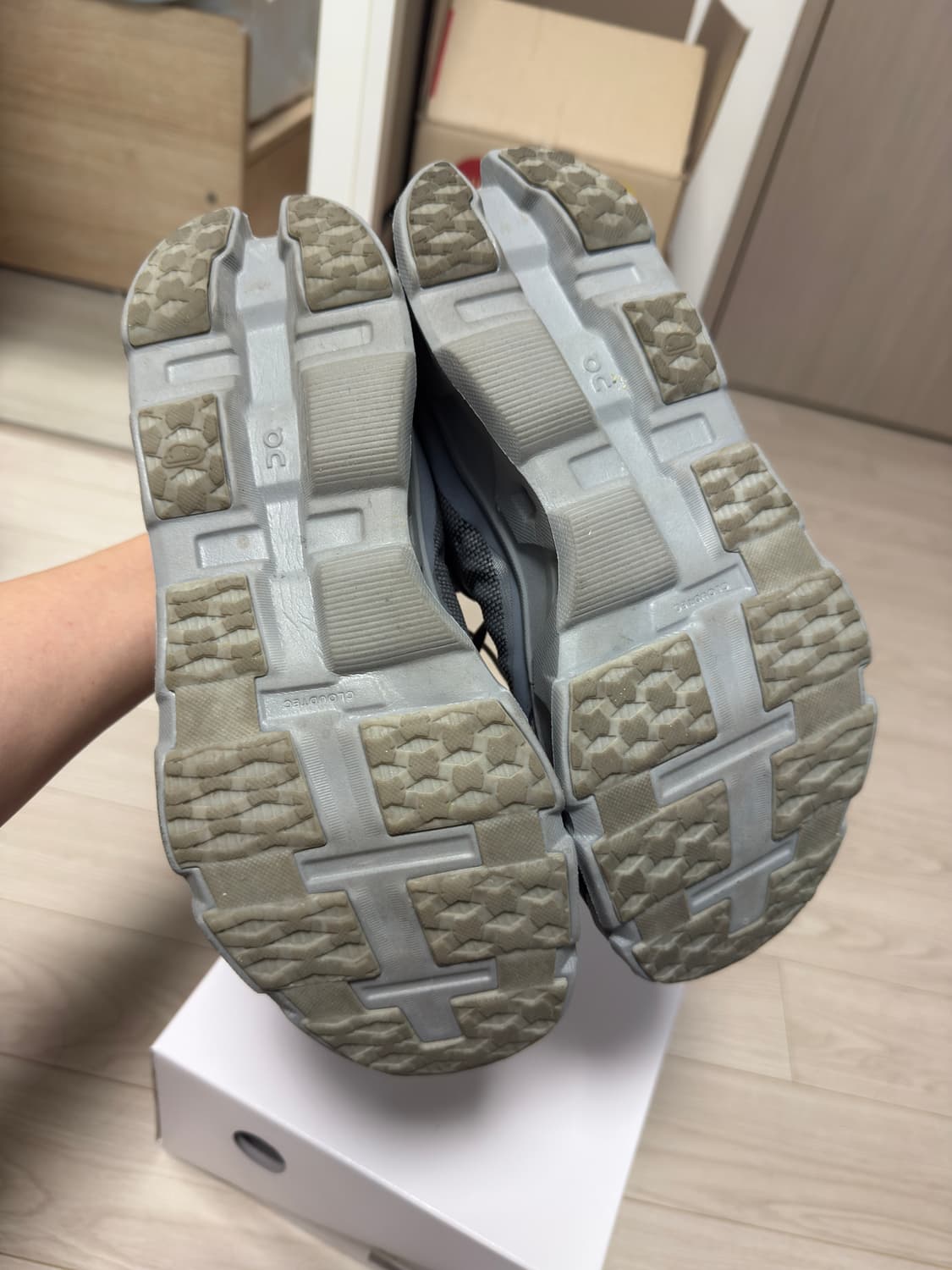 [US9 / 270] 파프x온 클라우드몬스터 하이퍼 팬텀 그레이 상품이미지5