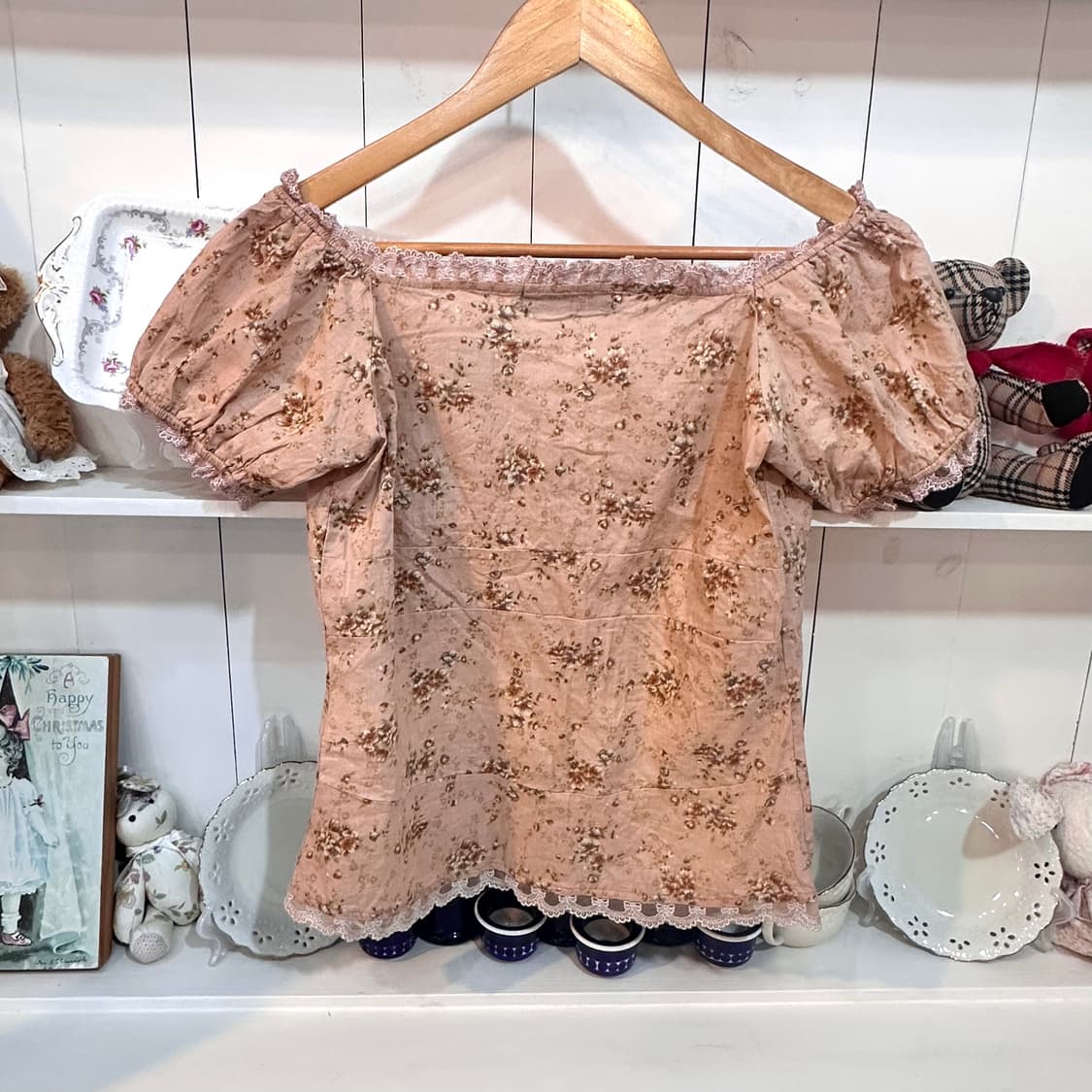 Ank Rouge(앙크루즈) 베이지 플로럴 오프숄더 레이스 블라우스 상품이미지3