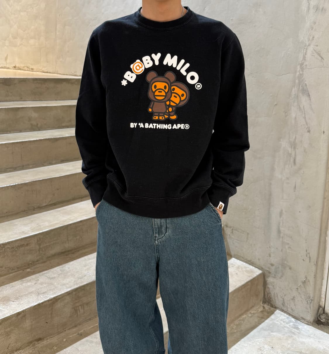 16FW 베이프 x 베어브릭 베이비 마일로 크루넥 맨투맨 상품이미지1