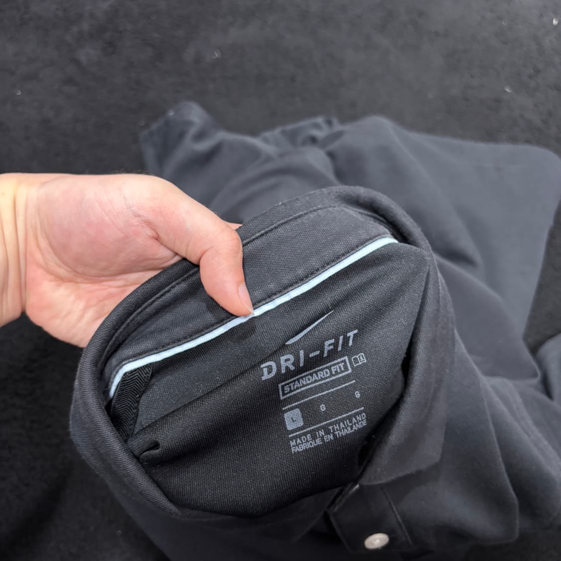 L 나이키 블랙 드라이핏 포켓 긴팔 카라티 상품이미지5