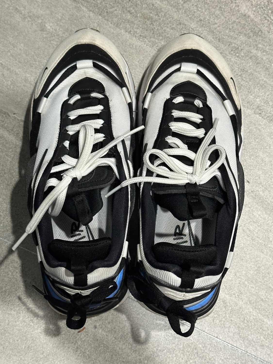 나이키 우먼스 에어맥스 퓨리오사 블랙 화이트 255 상품이미지4