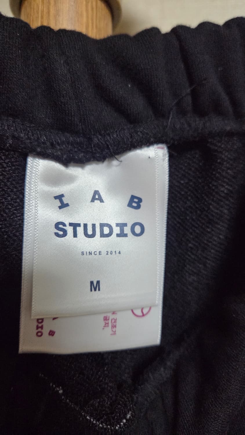 IAB STUDIO 검정 트레이닝 조거팬츠 상품이미지4