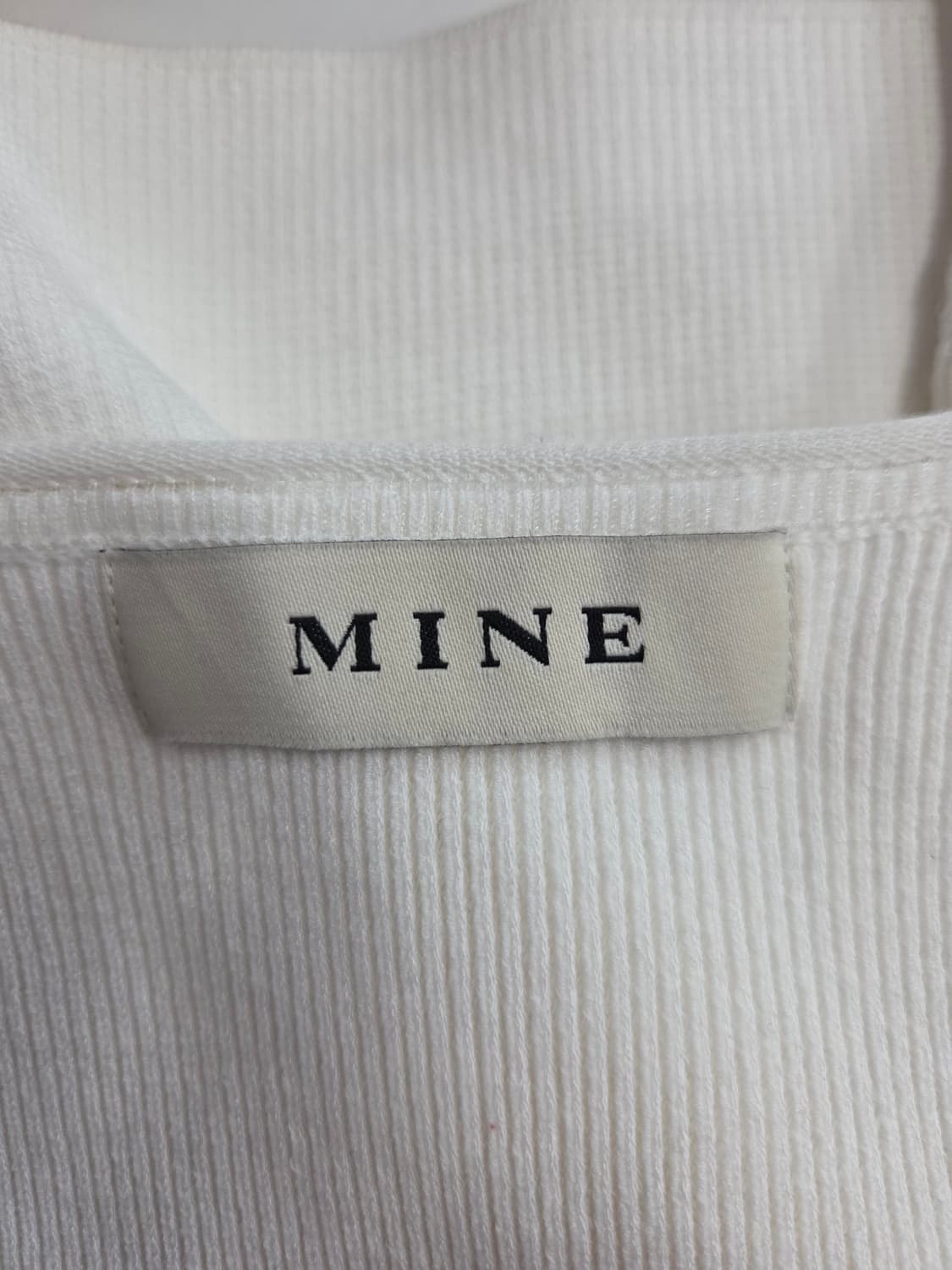 MINE 마인 스퀘어넥 절개 골지 니트 탑 상품이미지6