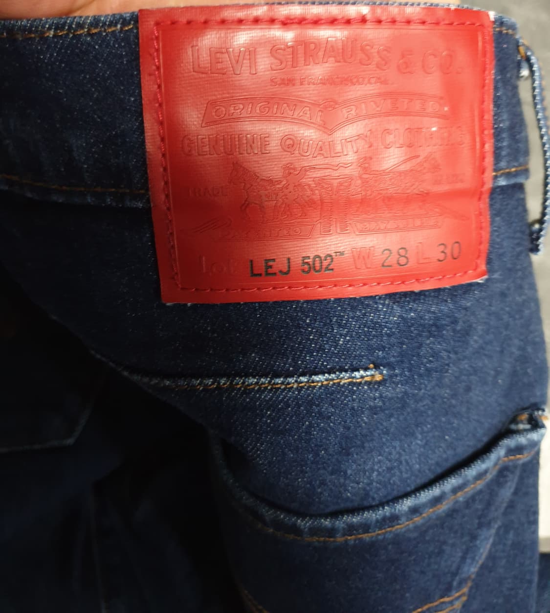 리바이스 슬림핏 엔지니어드 LEJ 502 스판 커브드 데님 팬츠 (28) 상품이미지3