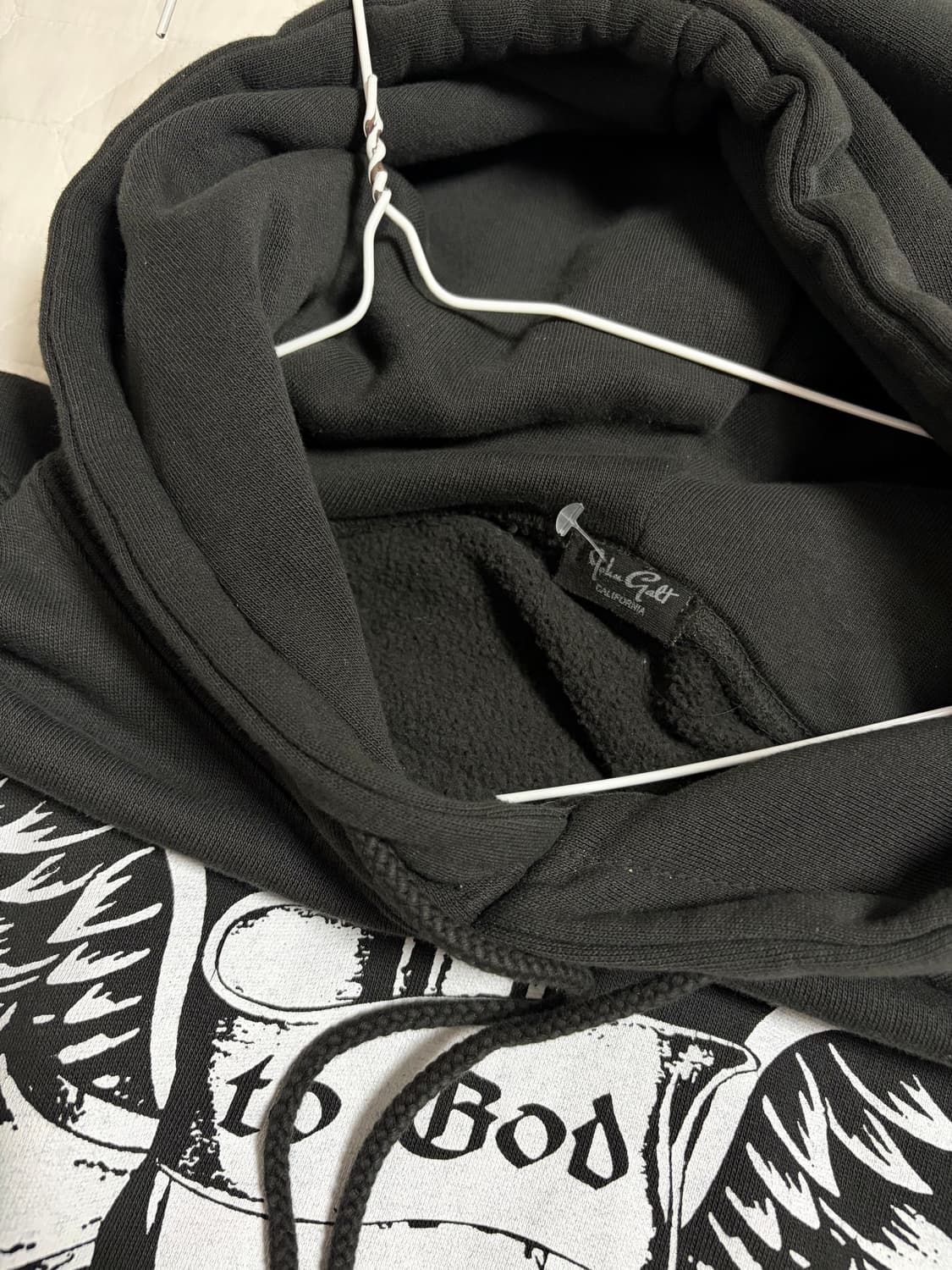 브랜디멜빌 프린팅 후드티 블랙  상품이미지2