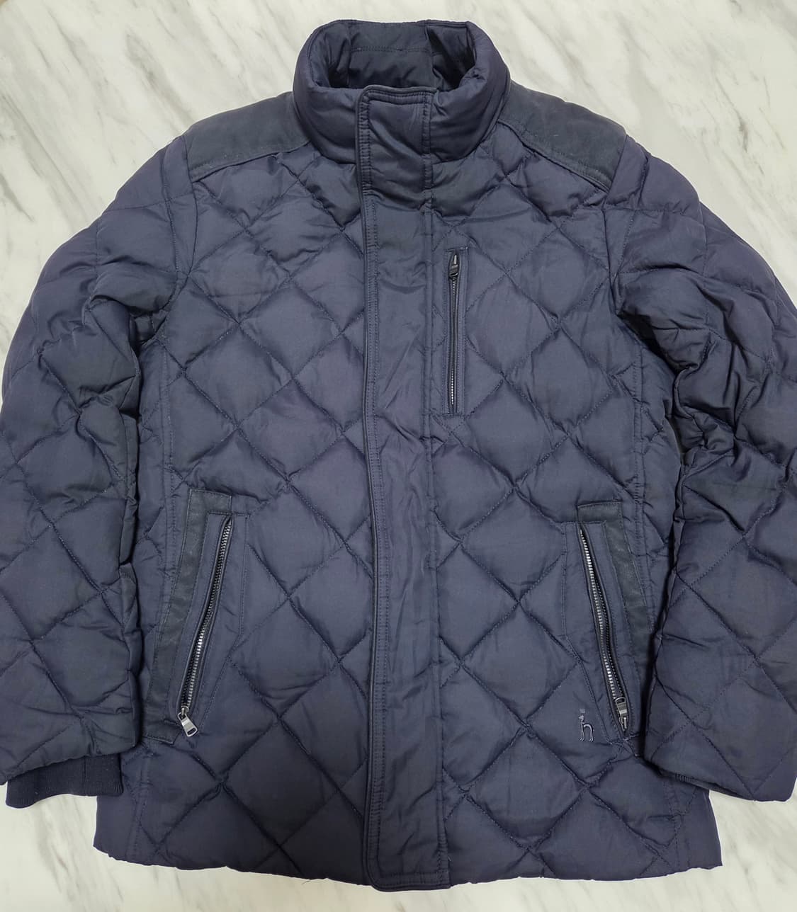 헤지스 스웨이드 배색 퀼팅 다운 자켓 상품이미지1