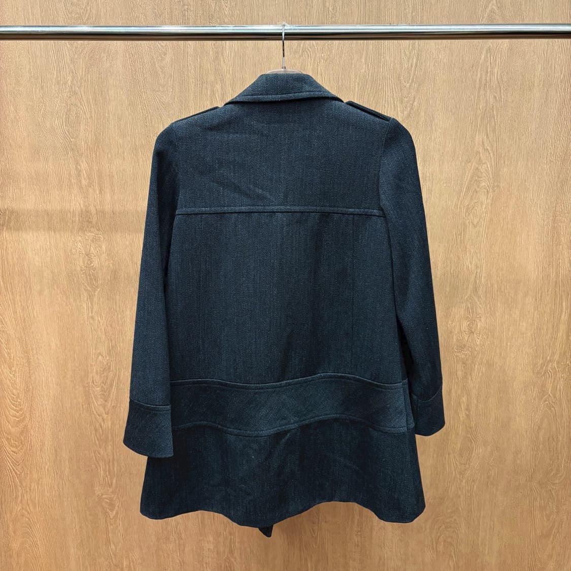 모스키노 진스 울 블렌드 클래식 모토 자켓 사선 지퍼 견장 디테일 블랙 상품이미지3