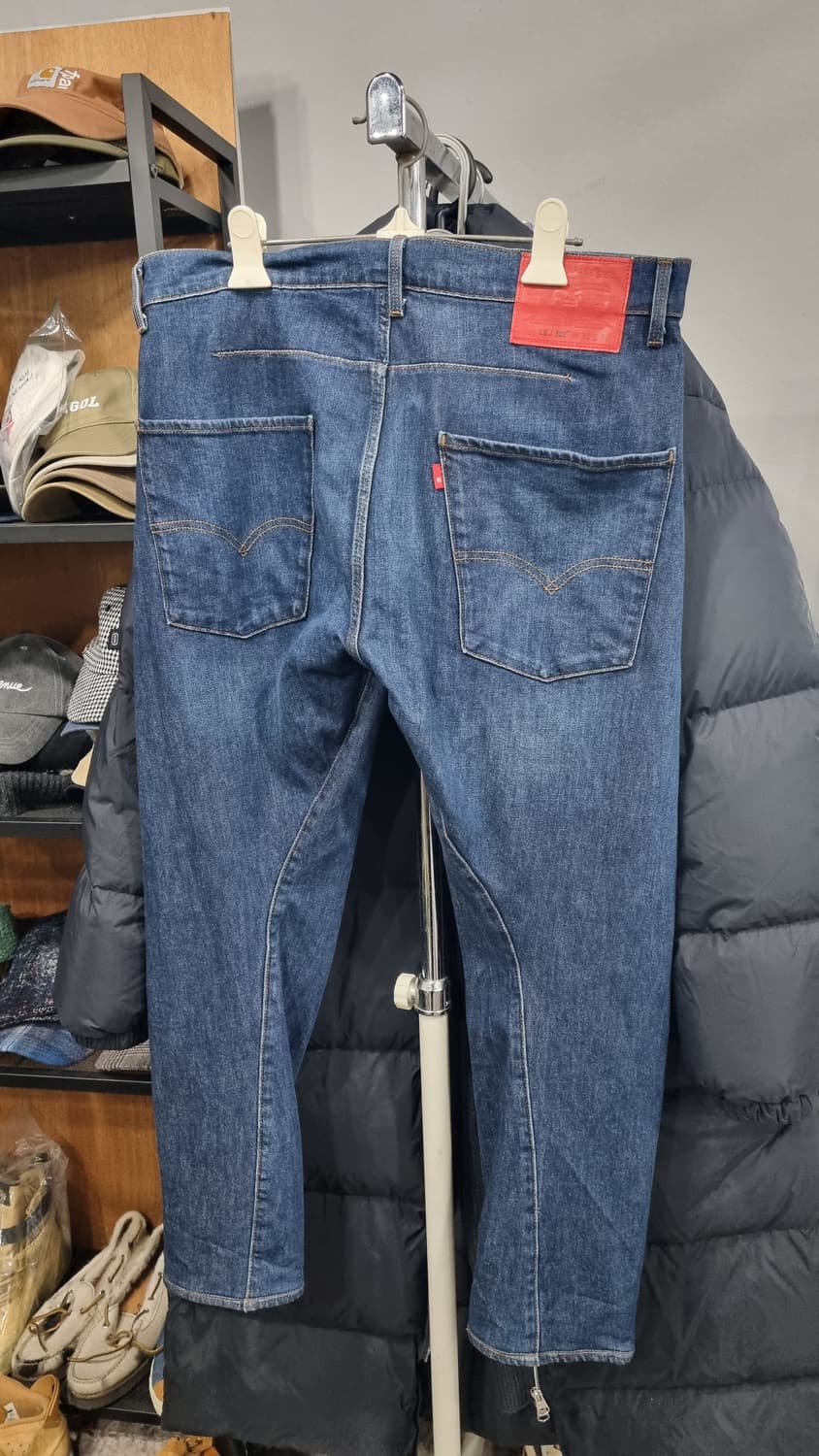 ((리바이스502 LEJ)) 커브드 데님팬츠 허리33~34(허리반품44) 상품이미지2