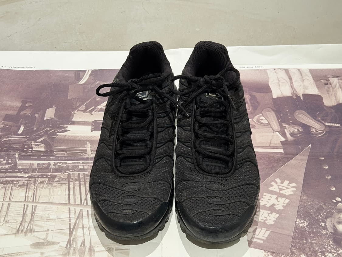 나이키 에어맥스 플러스 트리플 블랙 상품이미지4