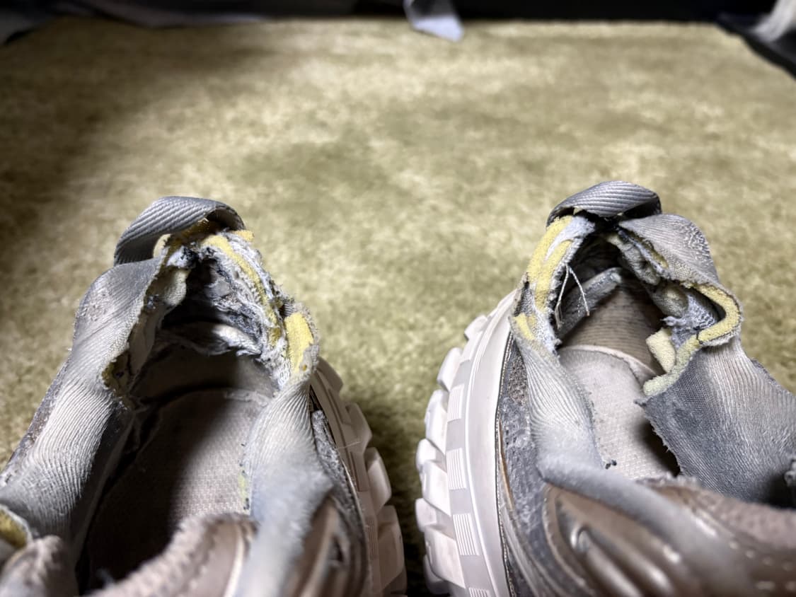 발렌시아가 디펜더 44 베이지 상품이미지6