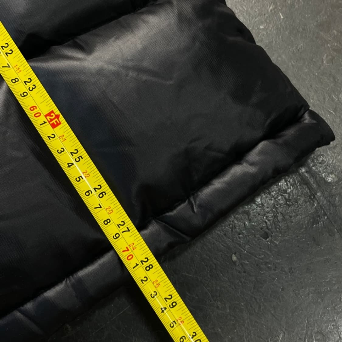 105 블랙야크 유광 패딩 상품이미지8