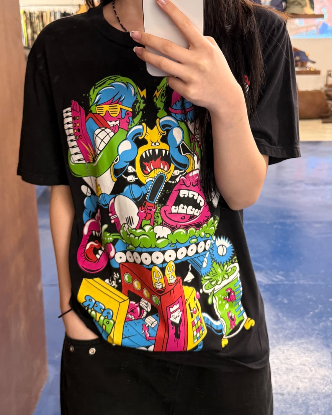 Thanabat 몬스터 반팔티 상품이미지1