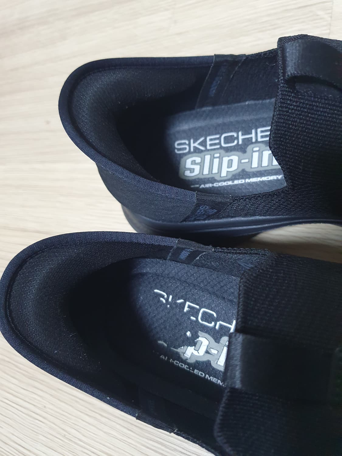 스케쳐스 고워크 슬립온 블랙 270 상품이미지7