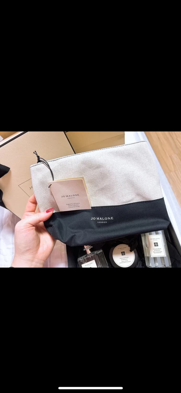 조말론 잉글리쉬 페어앤프리지아 파우치 세트(코롱,바디워시,크림) 상품이미지3