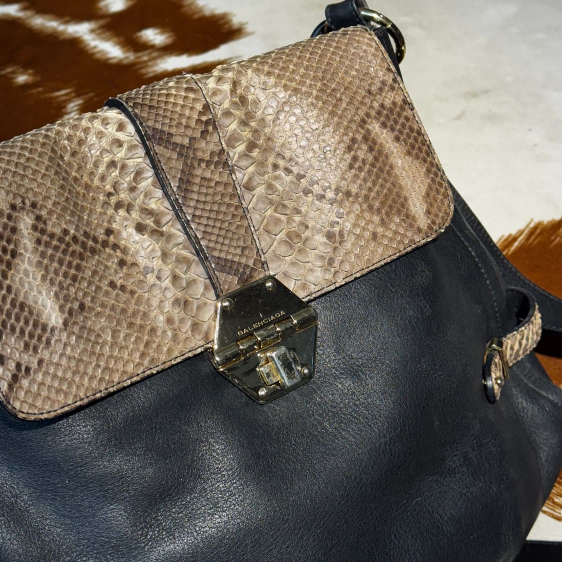 발렌시아가 파이톤 레더 숄더백 크로스백 (OS) y2k 상품이미지5